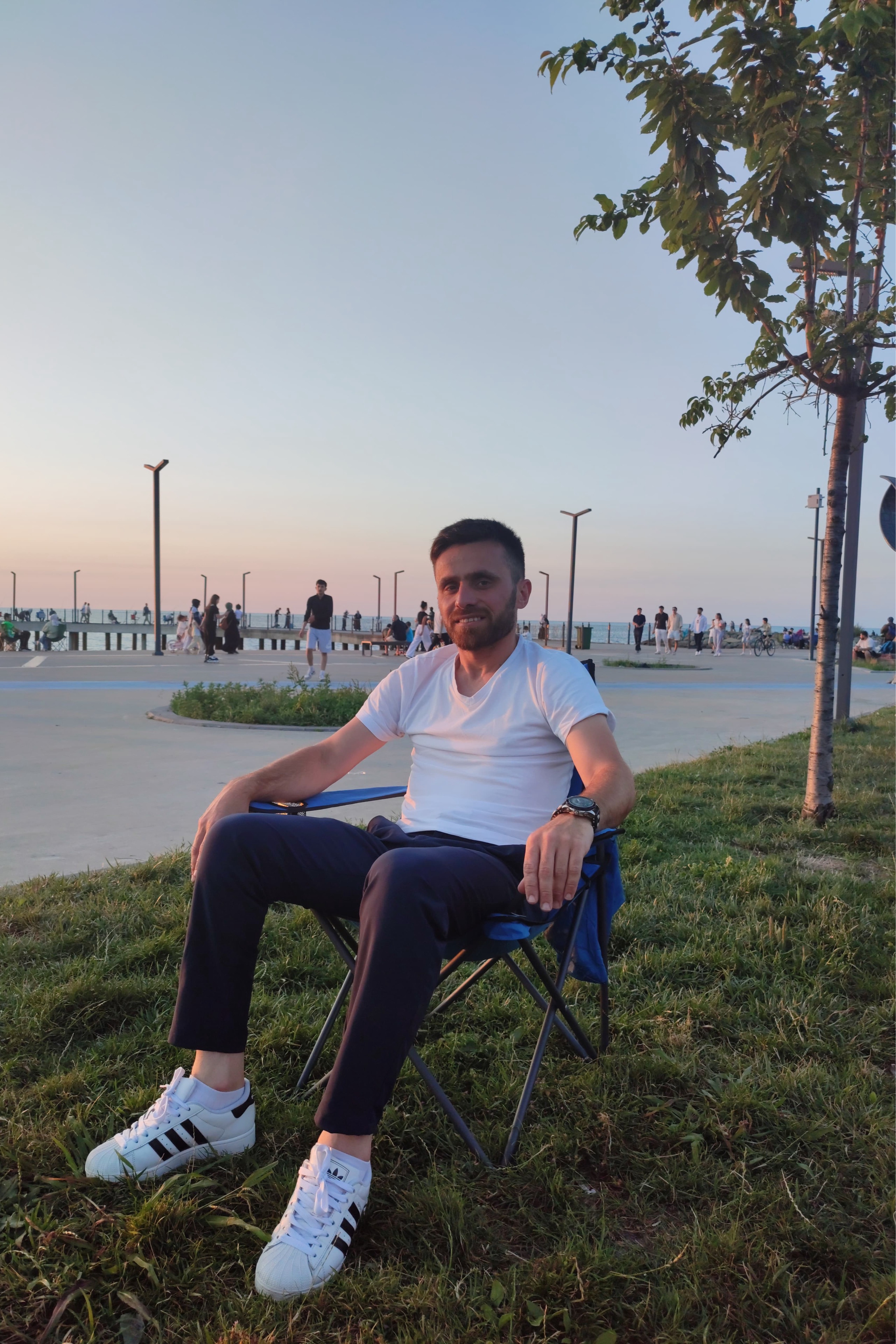 Adem — photo 2 on Lushme
