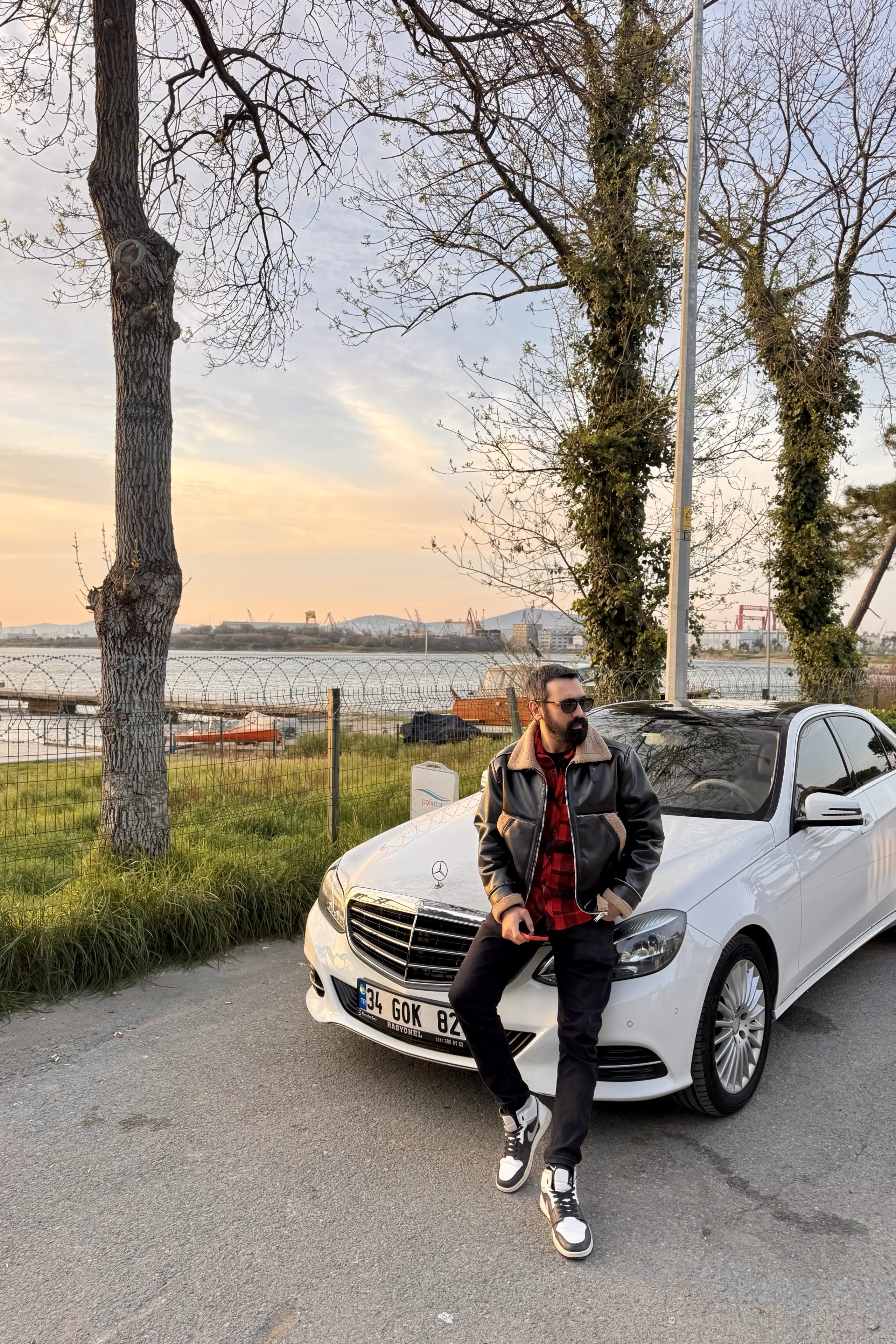 Burhan Karadağ — photo 2 on Lushme