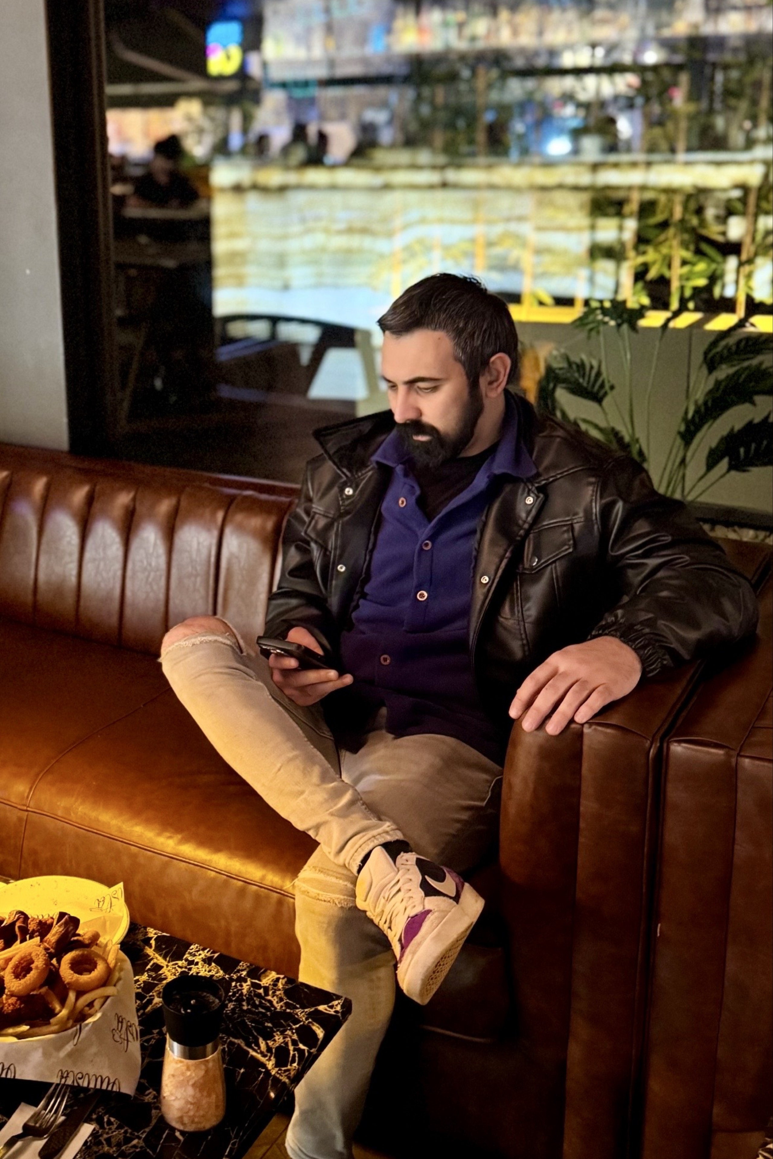 Burhan Karadağ — photo 3 on Lushme