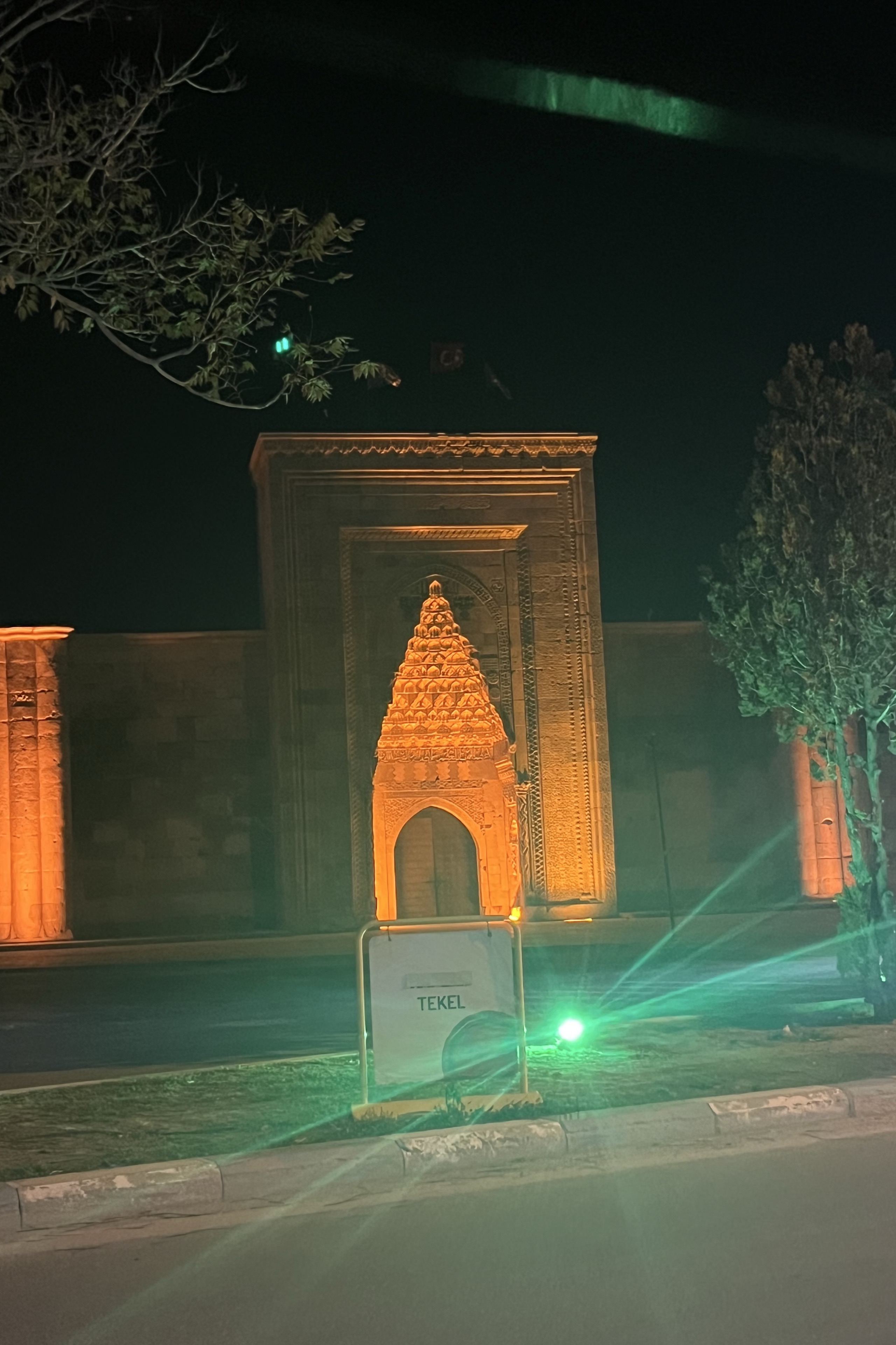 Yasar Ak — photo 3 on Lushme
