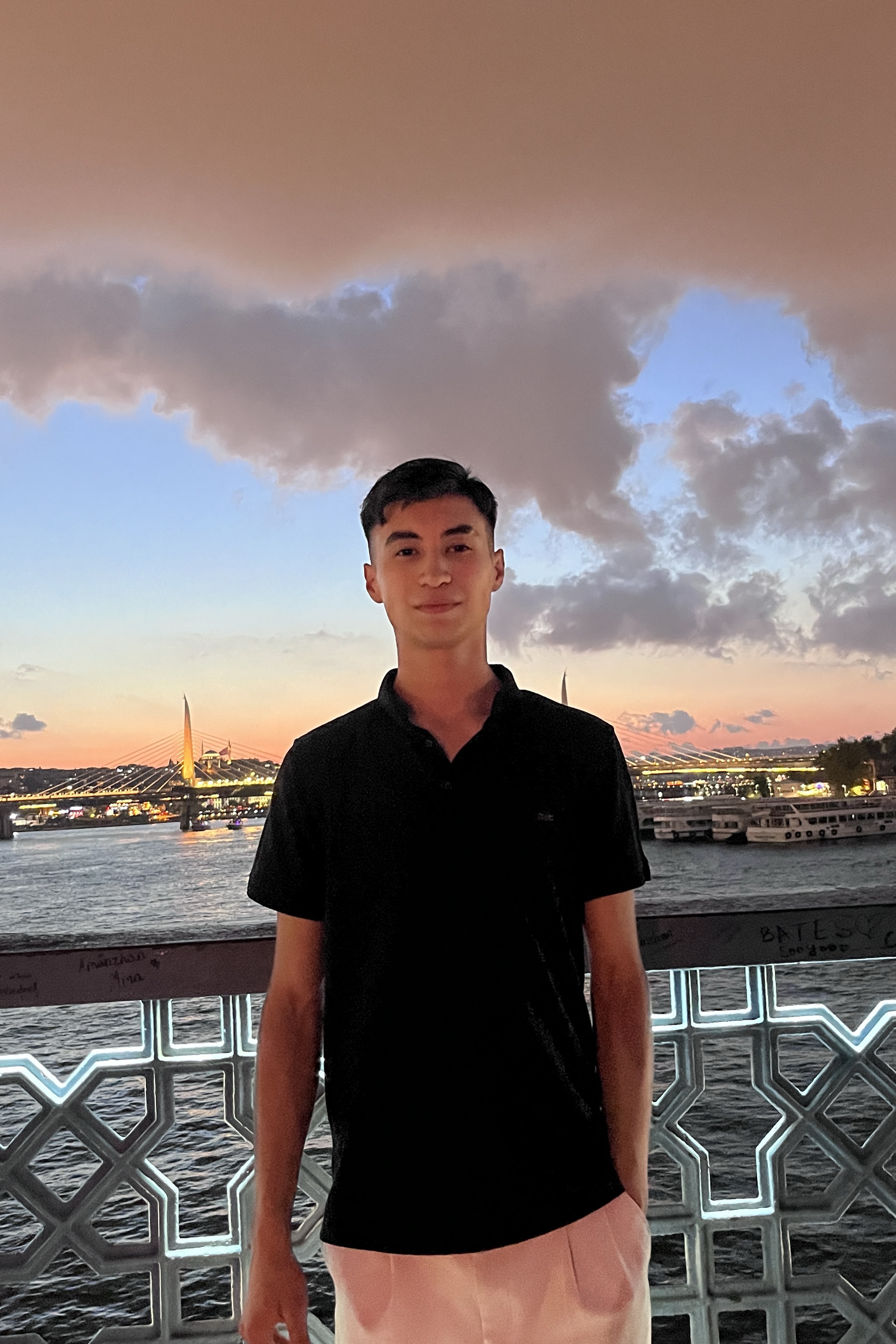 Yasin eren — photo 3 on Lushme