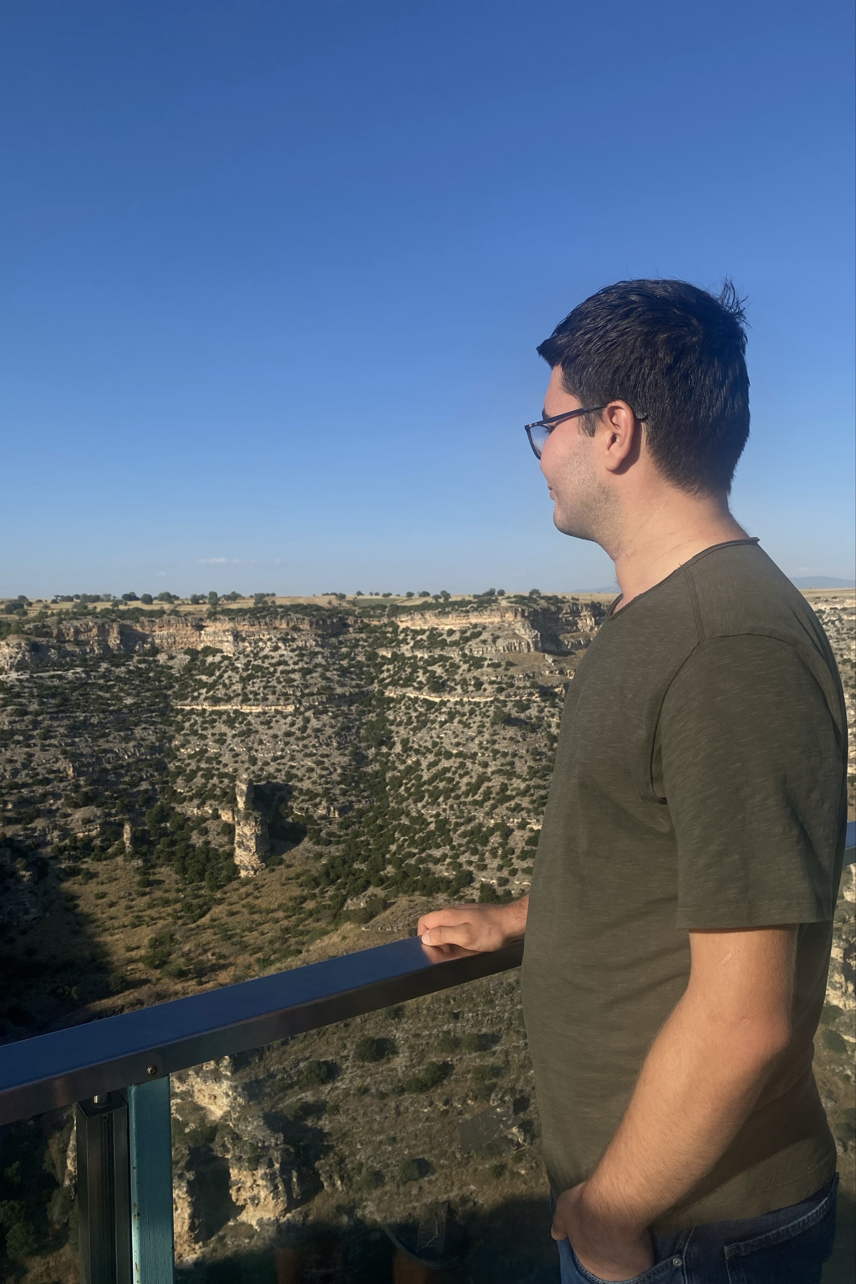 Cüneyt Alsaç — photo 3 on Lushme