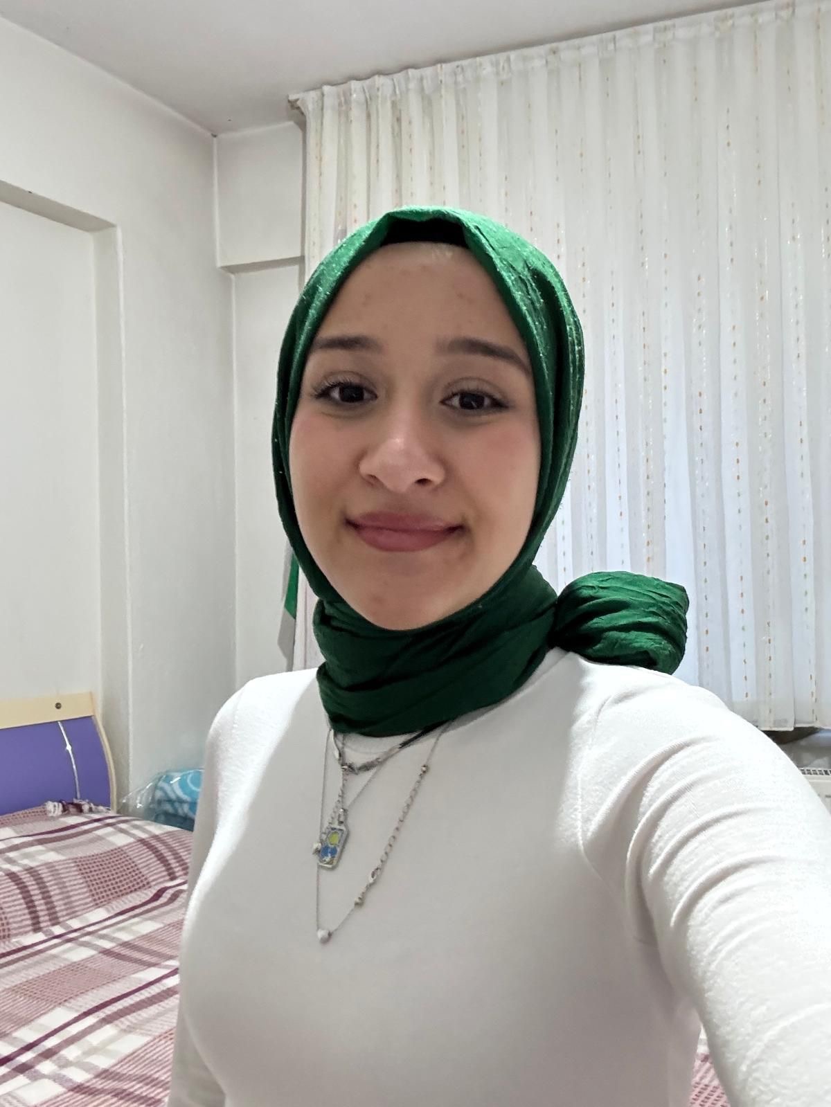 Ayşe Gül — photo 2 on Lushme