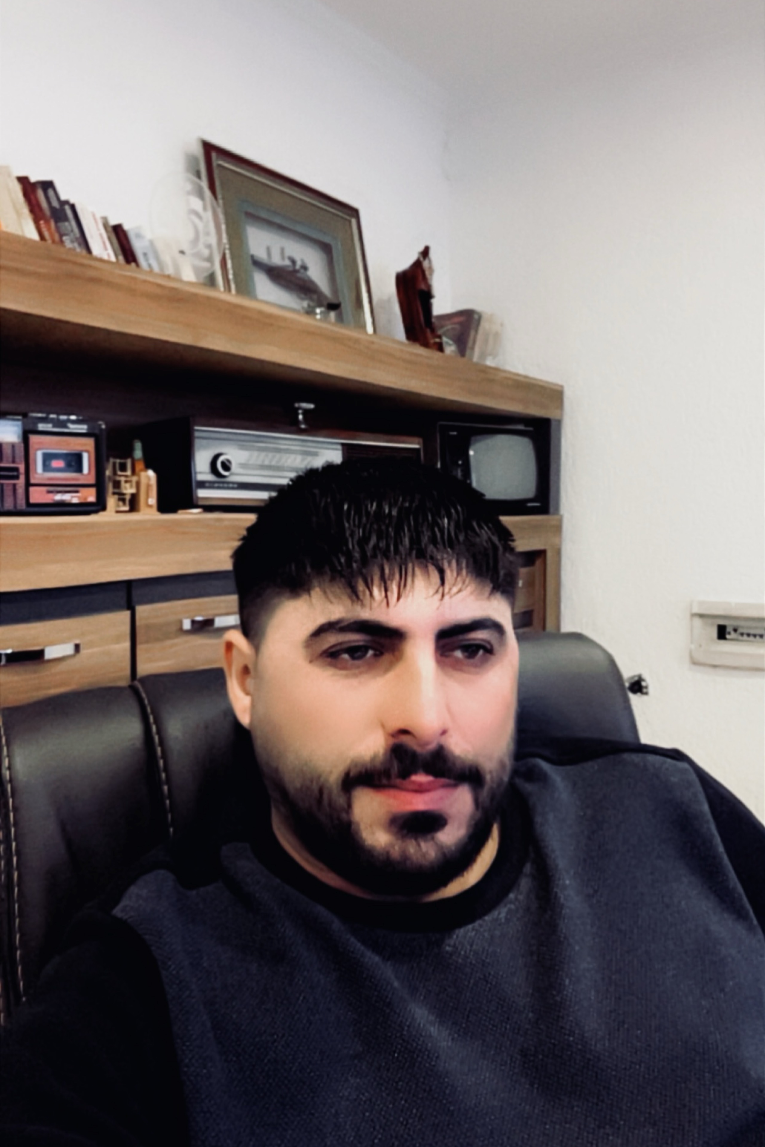 Ömer besim Göktürk — photo 6 on Lushme