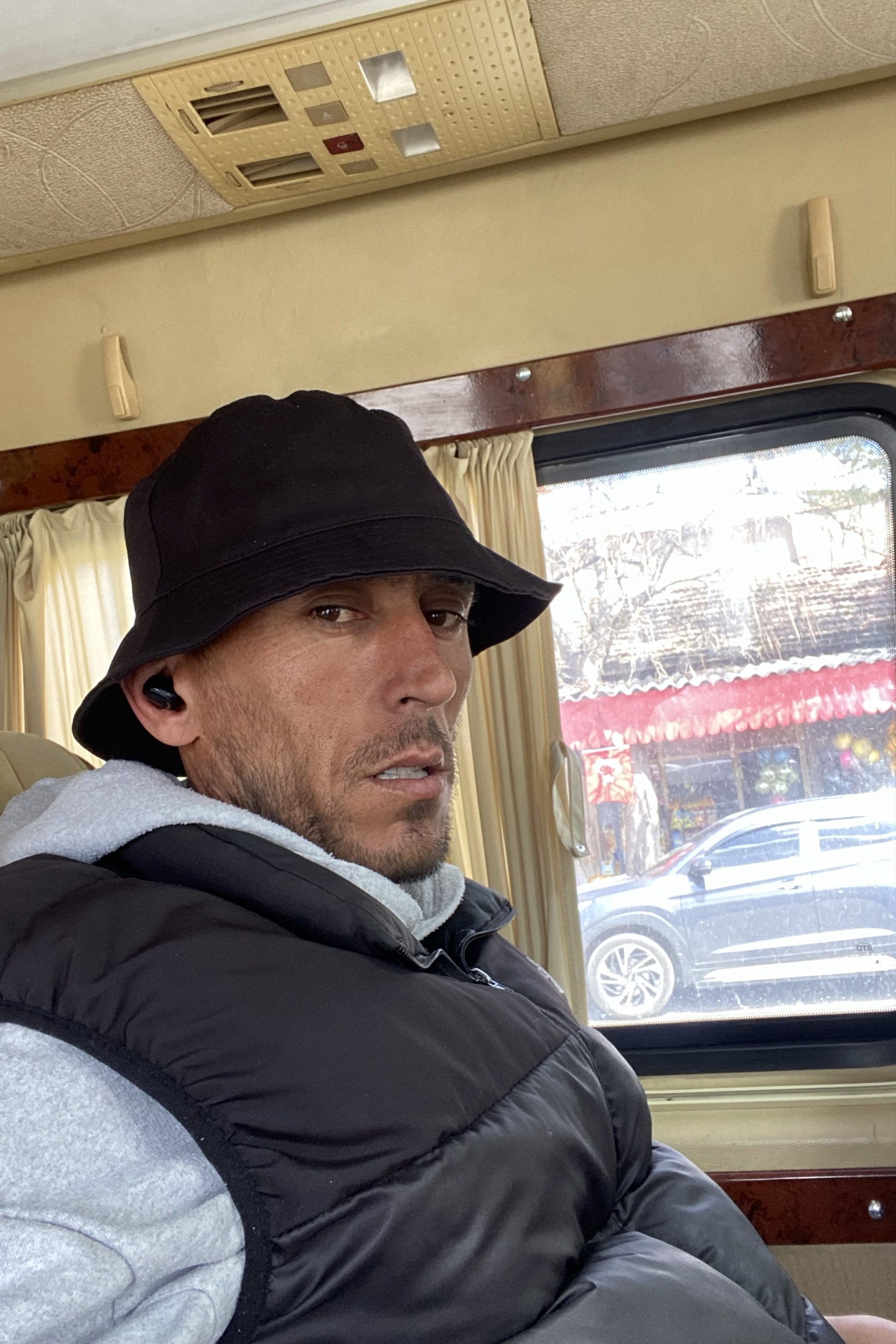 Süleyman Özdemir — photo 3 on Lushme