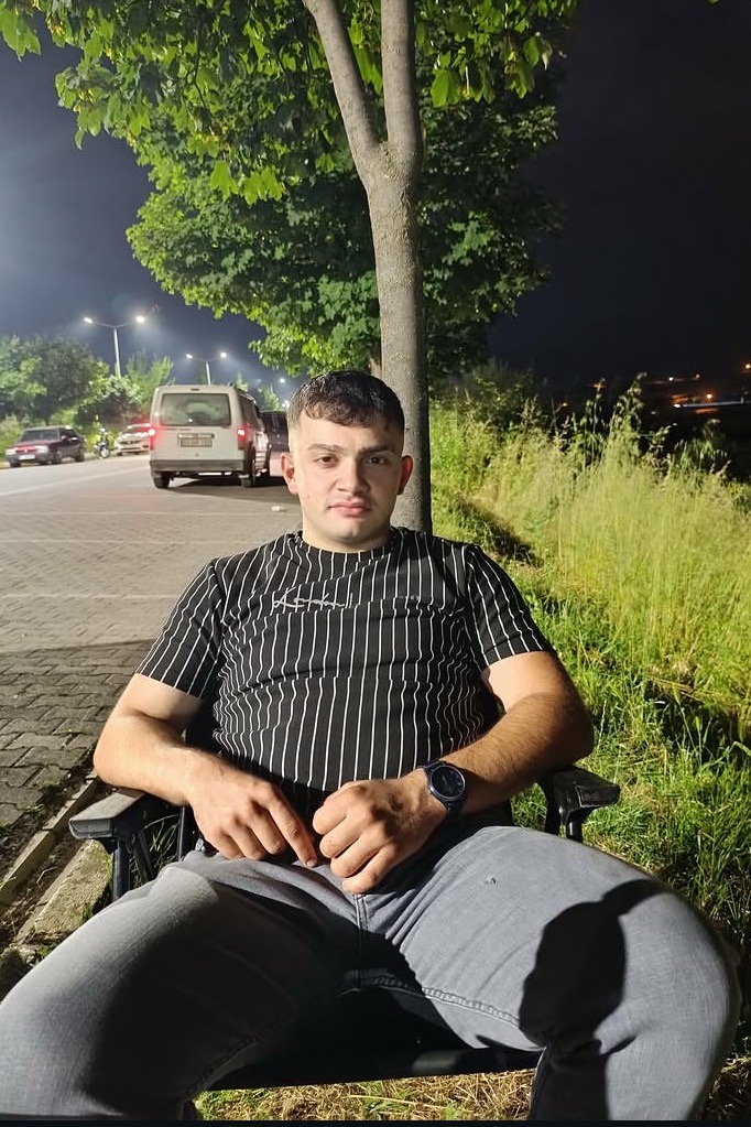 eray yılmaz — photo 4 on Lushme