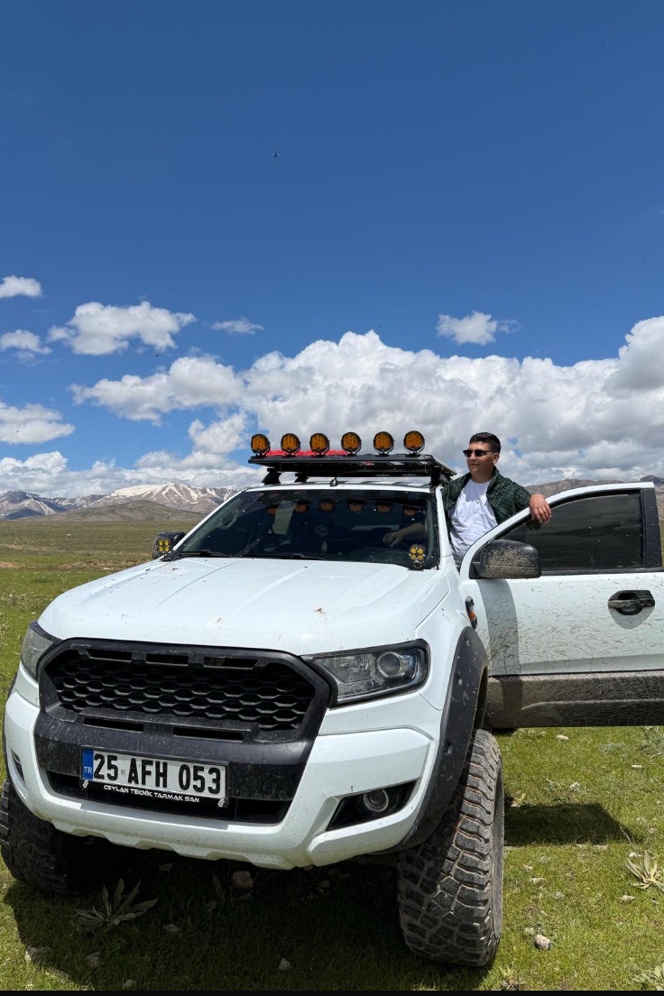 Uğur Aslan — photo 4 on Lushme