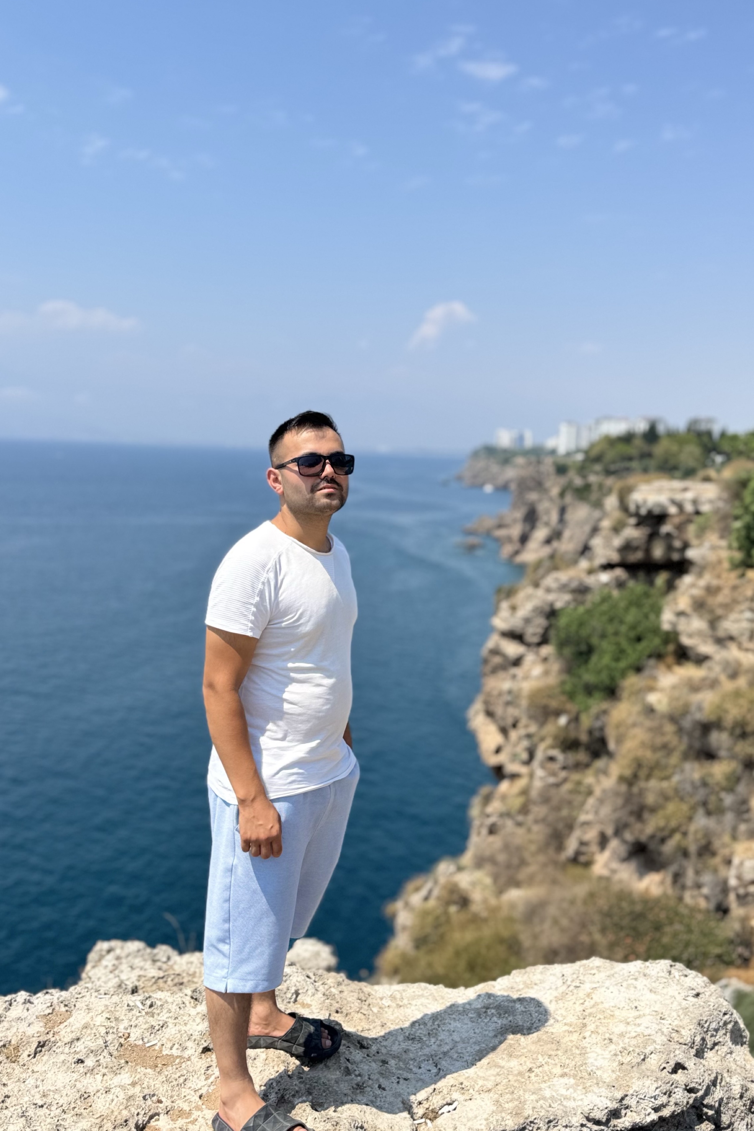 ahmet yüksel — photo 2 on Lushme